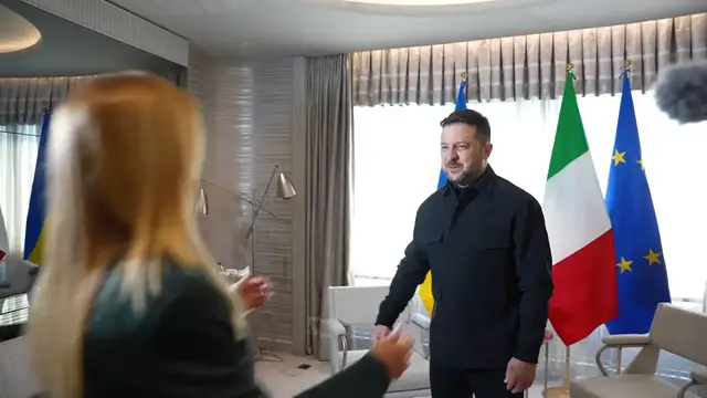 Video thumbnail for Türkiye: Italy's Meloni stresses commitment to stand with Ukraine in talks with Zelenskyy.