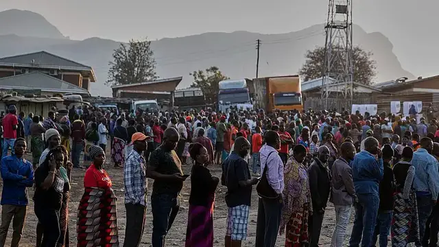 'Video thumbnail for Polls open in Malawi's election as economic crisis grips country'