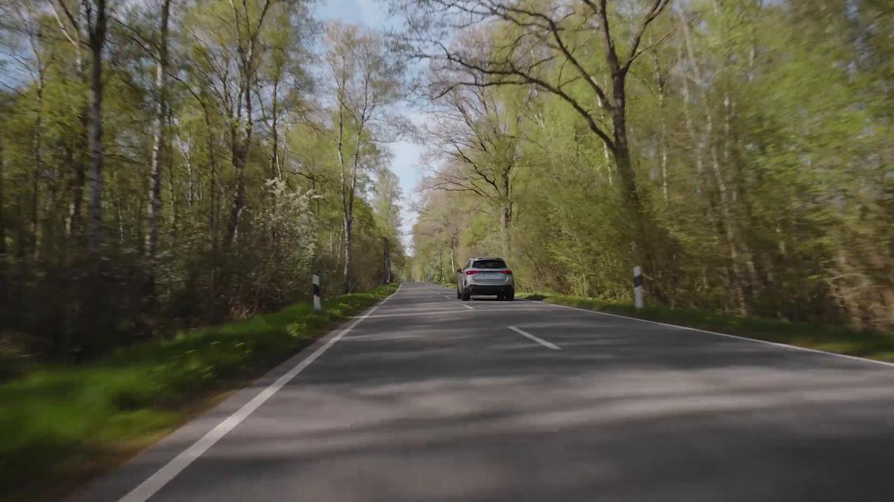 Video thumbnail for 2027 Mercedes-AMG GLC 53 Gives The Family SUV Drift Mode