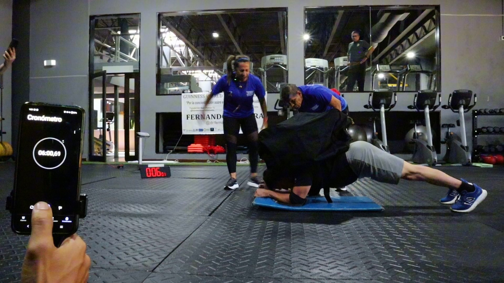 Video thumbnail for Longest time in a plank position with a 200lb pack - 6 minutes and 52 seconds by Fernando Bellera