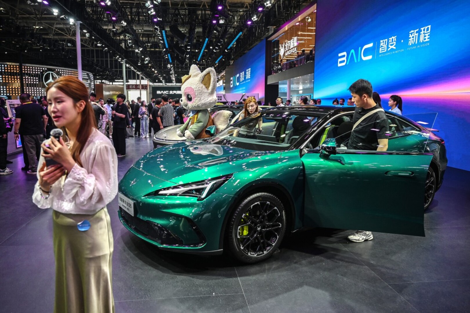 Video thumbnail for Beijing auto show opens: China’s EV industry gains momentum amid energy shock