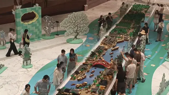 Video thumbnail for China: Lego Real-life Installation.
