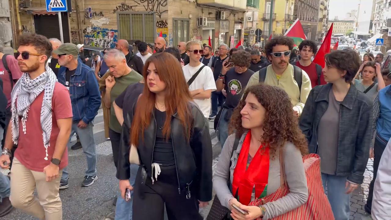 Video thumbnail for Italy: Italy hit by mass strike over rearmament and in solidarity with Gaza.