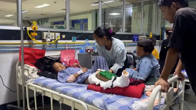 Video thumbnail for 8-year-old Nepal flood survivor reunited with mother after rescue