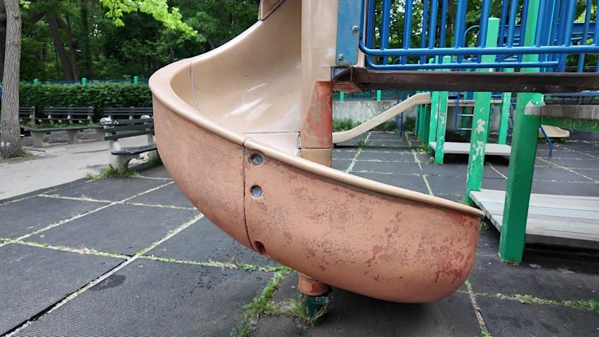 Video thumbnail for Woodlawn community pushes back against Woodlawn playground closure ahead of summer