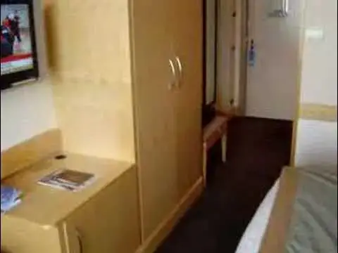 'Video thumbnail for Pullman Paris Rive Gauche ex Sofitel Hotel Paris Room Video'