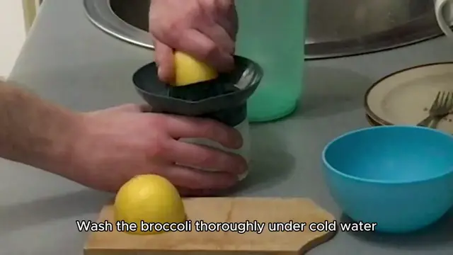 Video thumbnail for steamed broccoli recipe