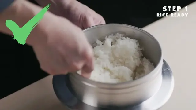 Video thumbnail for How to Make Easy Onigiri   Japanese Chef Tips(720P HD)