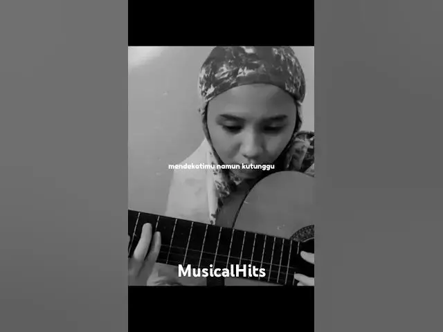 Video thumbnail for butterfly🥀 source @alzeragn09 #mellygoeslaw #butterfly #covermusic #cover #liriklagusad #liriklagu