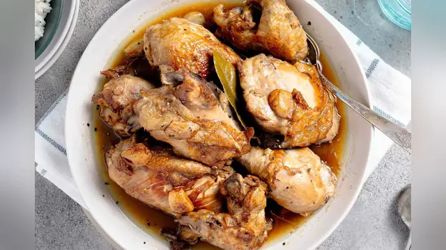 Video thumbnail for adobo chicken recipe