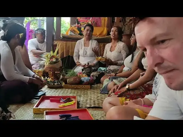 Video thumbnail for Balinese Offerings Workshop 🌸 | Live Session – Part 1: Creating the Offering Bowl