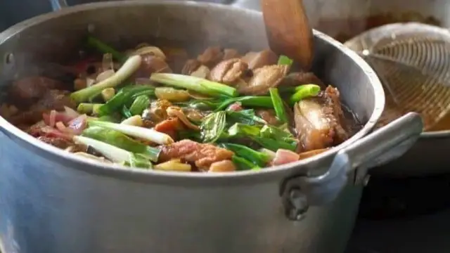 Video thumbnail for Filipino Humba recipe