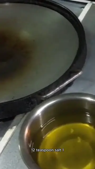 Video thumbnail for caramelized onions recipe