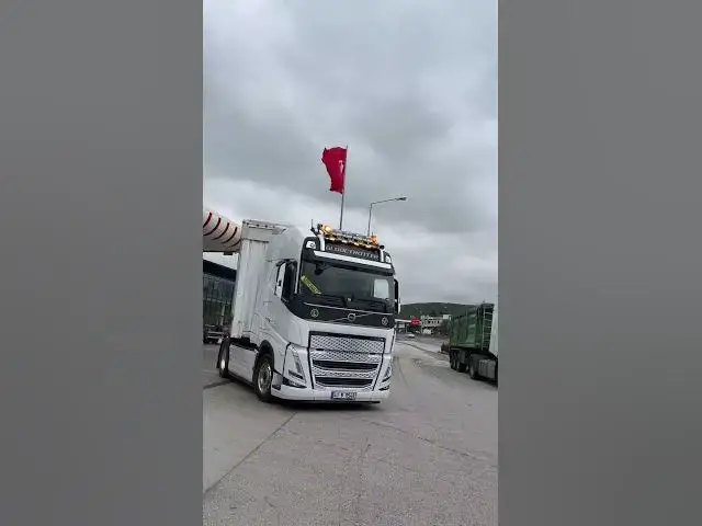 Video thumbnail for A combination of attractive trucks