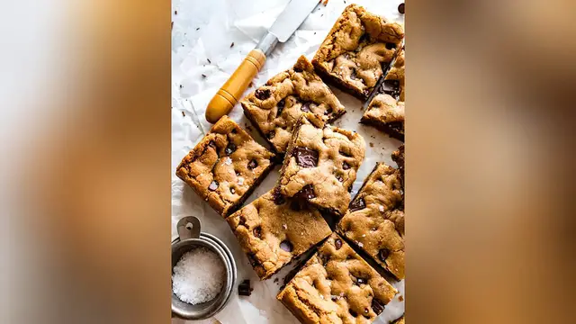 Video thumbnail for cookie bar recipe