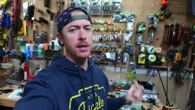 Video thumbnail for Fishing Pre Spawn Crappie in Timber using Tube Jigs