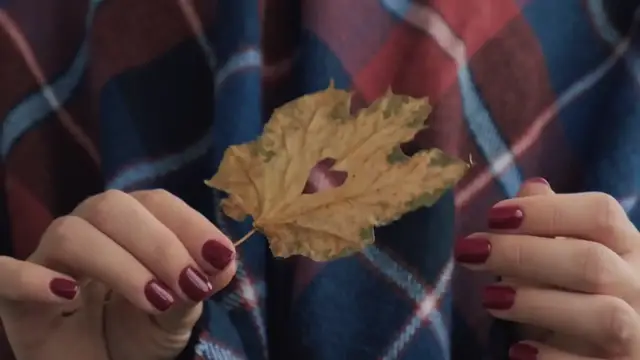 Video thumbnail for Nail Trends and Designs to Match Your Valentine's Look for 2025