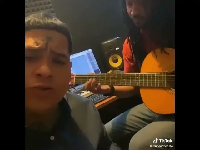 Video thumbnail for pongase serio ciervo