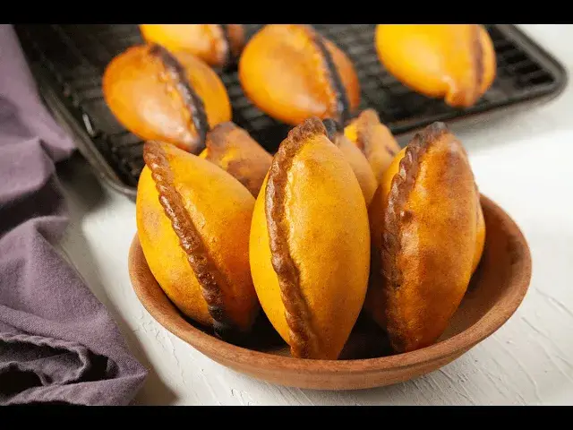 'Video thumbnail for Cómo rellenar y cerrar salteñas'