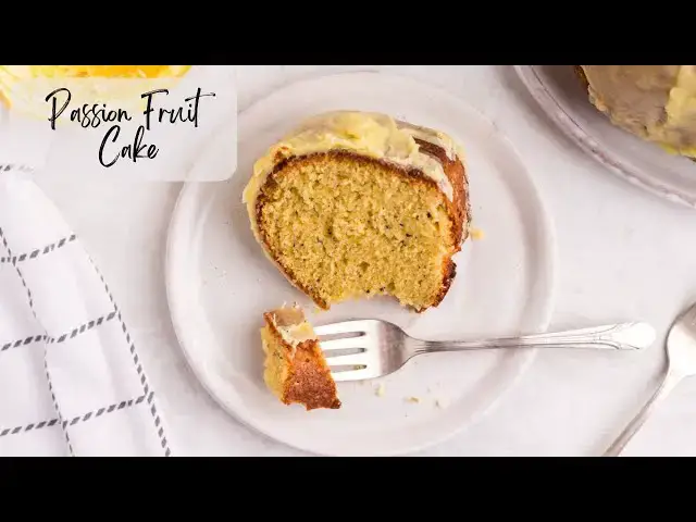Video thumbnail for Passion Fruit Cake with Icing