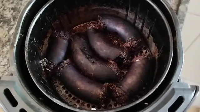 Video thumbnail for CHOURIÇO DE PORCO NA AIRFRYER