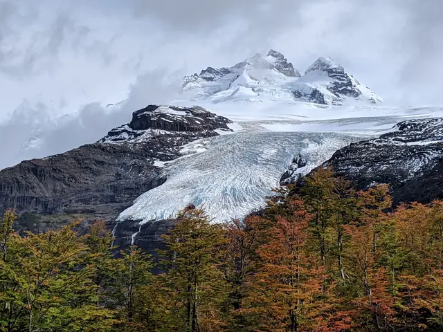 'Video thumbnail for Refugio Otto Meiling: A Challenging Hike to Patagonia's Glacier Views'