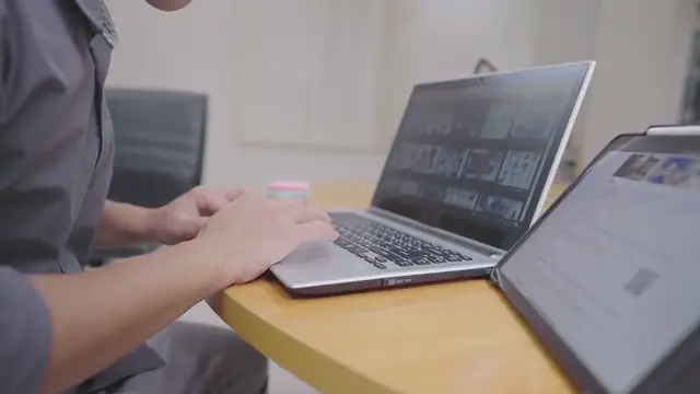 Video thumbnail for Best Tech Deals of the Year: Where to Find the Biggest Savings