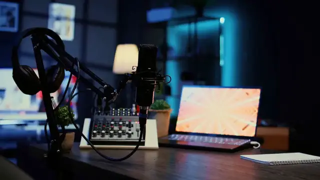 Video thumbnail for Unleashing Clear Sound: Bluetooth Lavalier Microphone