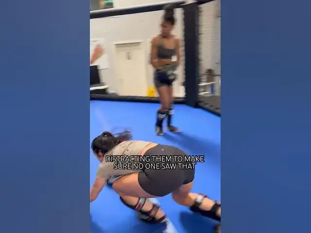 Video thumbnail for Saw what? #tripping #mma #ufc