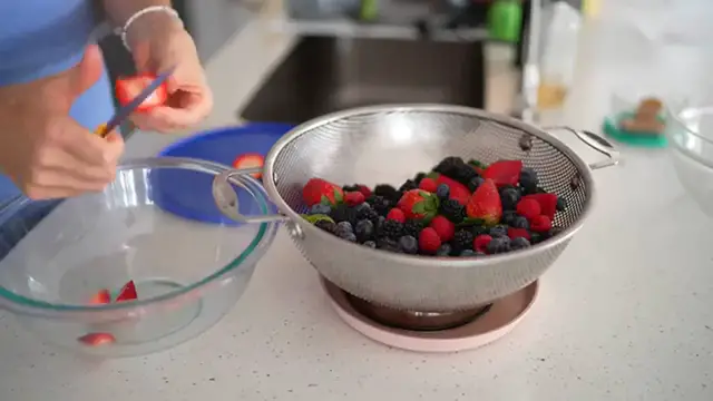 Video thumbnail for 5-Day Vegan Meal Prep: Breakfast, Lunch, Dinner & 2 Snacks