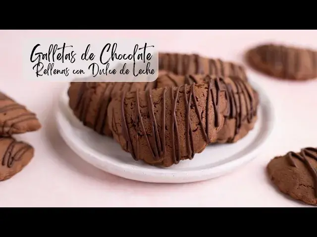 Video thumbnail for Galletas de Chocolate Rellenas con Dulce de Leche
