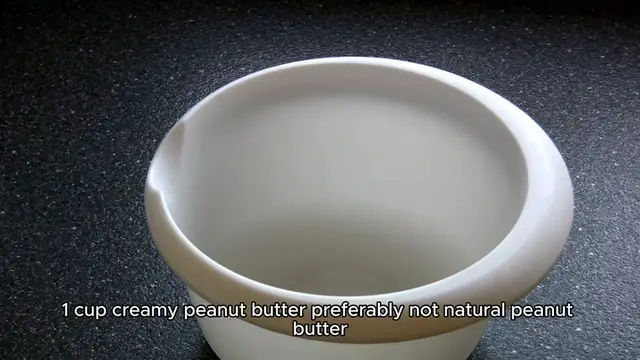 Video thumbnail for peanut butter frosting recipe