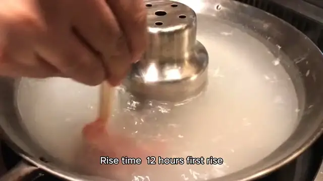 Video thumbnail for easy cinnamon rolls recipe