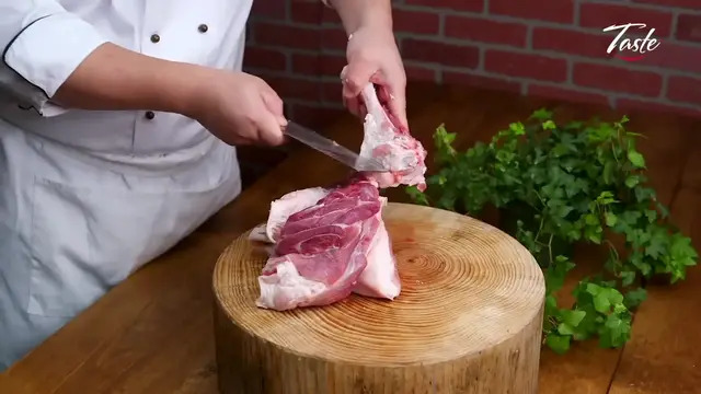 Video thumbnail for 31.12 Hour Char Siu Pork Noodle ¦ Chinese Food • Taste Show (1080p 30fps)