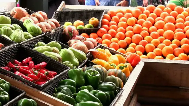 Video thumbnail for Fresh Goods Friday 705: A Taste of Freshness with a Side of Laughter