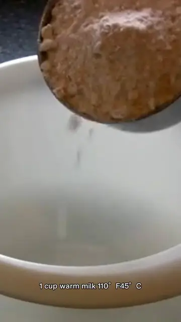 'Video thumbnail for texas roadhouse rolls recipe'