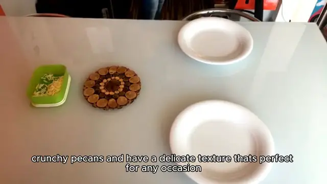 Video thumbnail for pecan sandies recipe