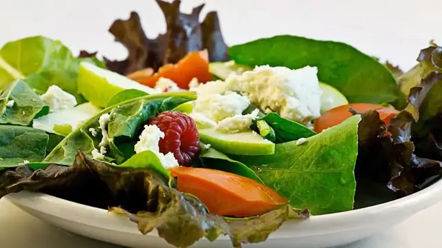 'Video thumbnail for High Oxalate Foods and Kidney Stones: What You Need to Know'