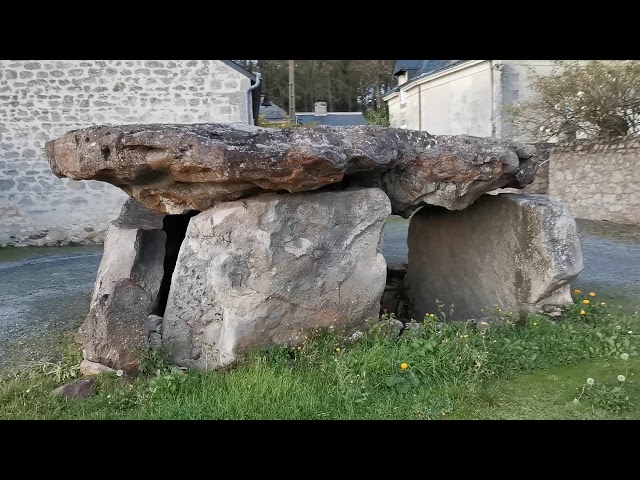 Video thumbnail for dolmen de montsabert
