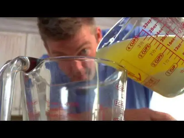 Video thumbnail for Jamie Deen's How-To: Clarifying Butter