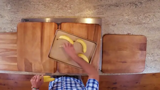 Video thumbnail for 
				 Snack Cake Pie