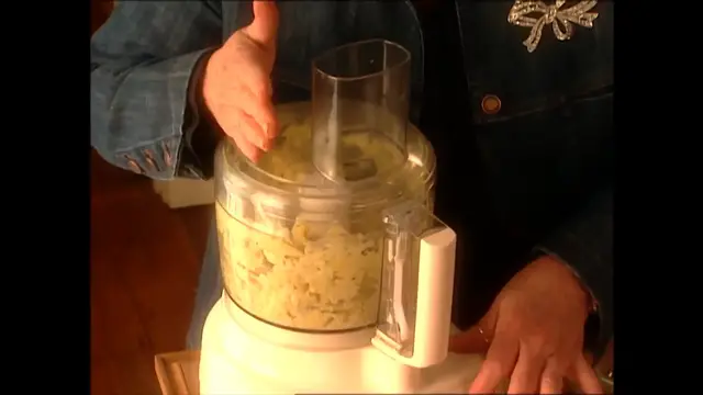 Video thumbnail for 
				 Spinach and Artichoke Dip