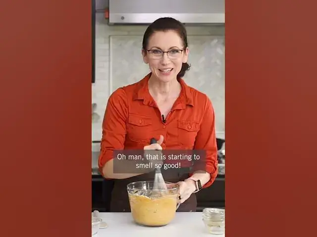 Video thumbnail for The BEST Gluten Free Pumpkin Muffin Recipe with Streusel 1280p 30fps