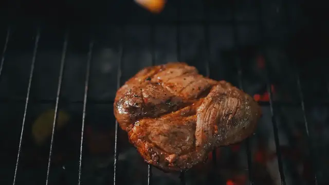 Video thumbnail for American Barbecue Styles: Kansas City vs. Texas