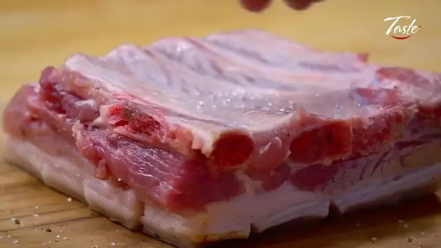 Video thumbnail for 30.The Tastiest Kimchi Pork Belly I've Ever Made • Taste Show (1080p 30fps)