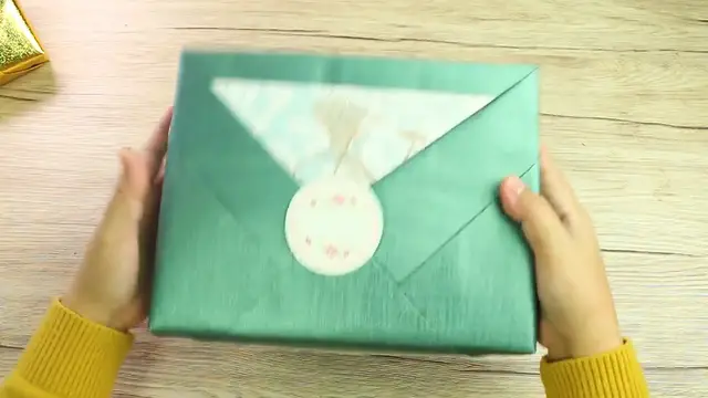 Video thumbnail for Gift Wrapping Christmas Gift Packing Ideas + New Year's Day Gift wrapping step by step(2023 Update）