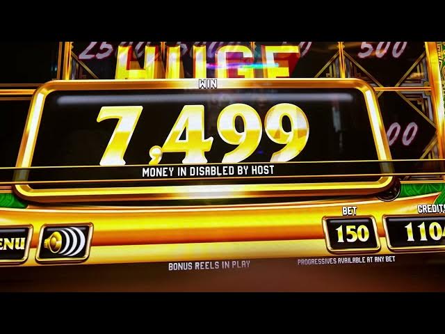 Video thumbnail for Holland America Rotterdam Day 3: Our PERFECT Sea Day!