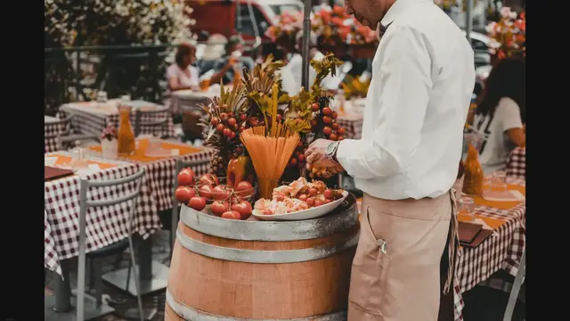 Video thumbnail for Top 15 Most Iconic Foods to Eat in Italy