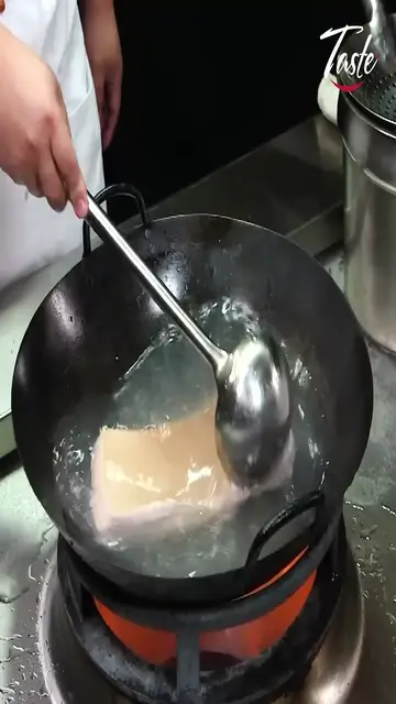 Video thumbnail for 13.How to Make Chinese Braised Pork Belly l 東坡肉 (1080p 30fps)