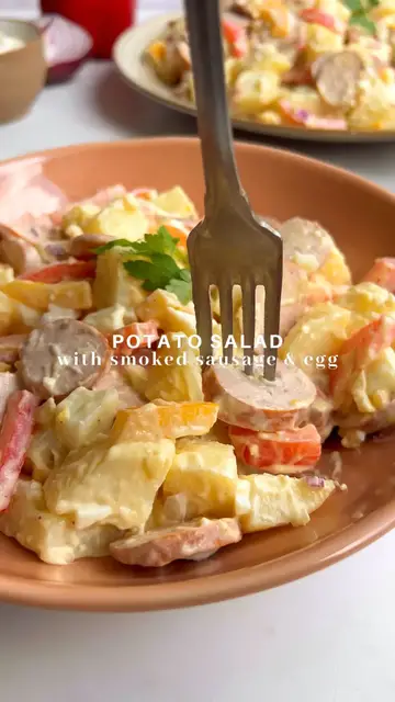 Video thumbnail for Smoked Sausage & Potato Salad